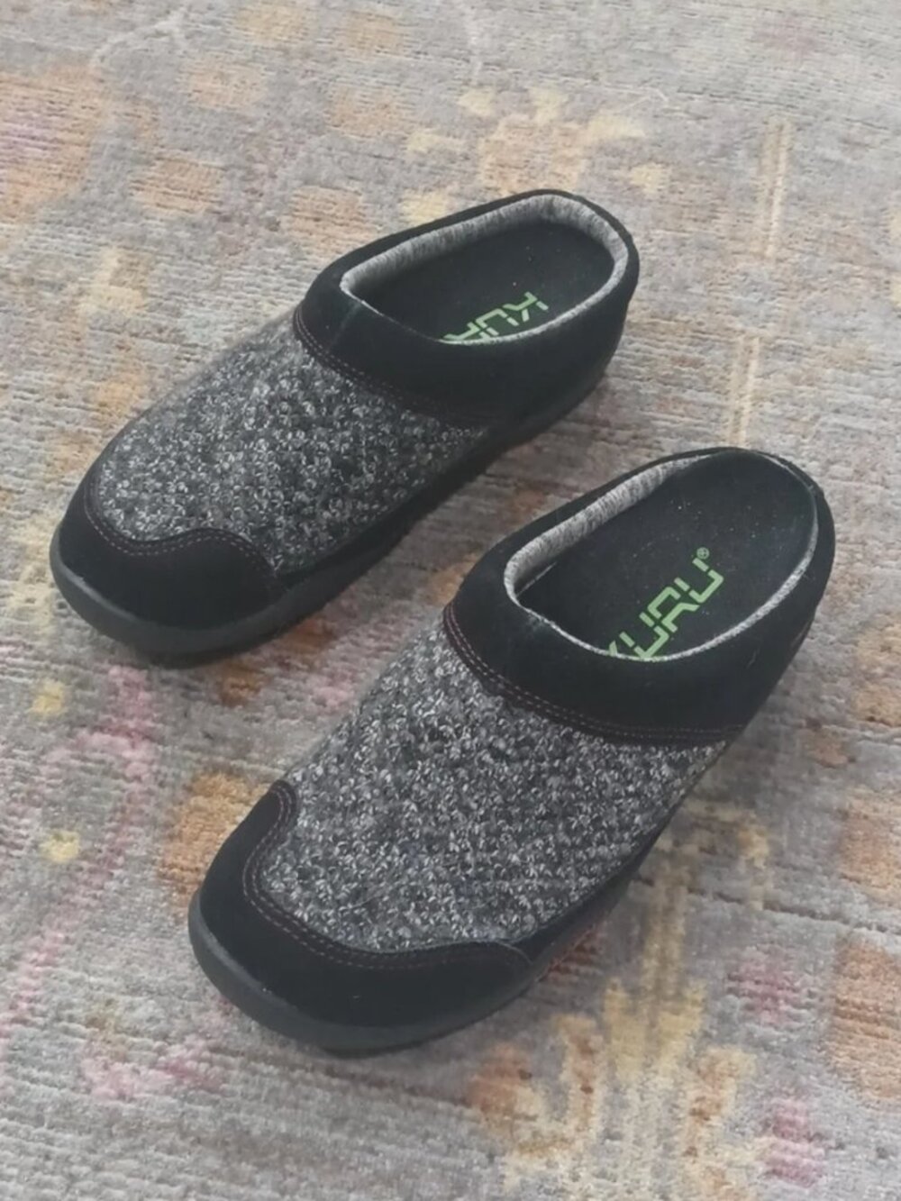 KURU Draft Women's Slippers EUC